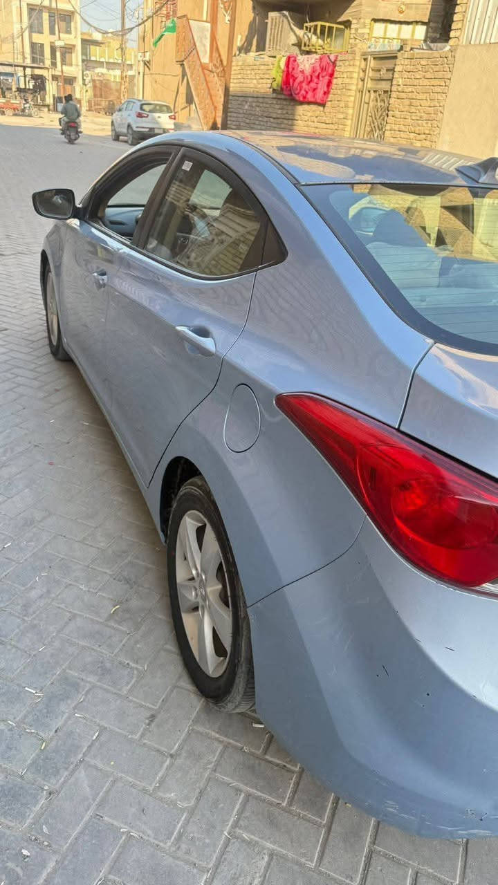 السلام عليكم النترا ٢٠١٣ وارد أمريكي السعر ٨٠ وبيها مجال قليل صبغ جاملغ فقط مكاني بغداد البلديات ***********
