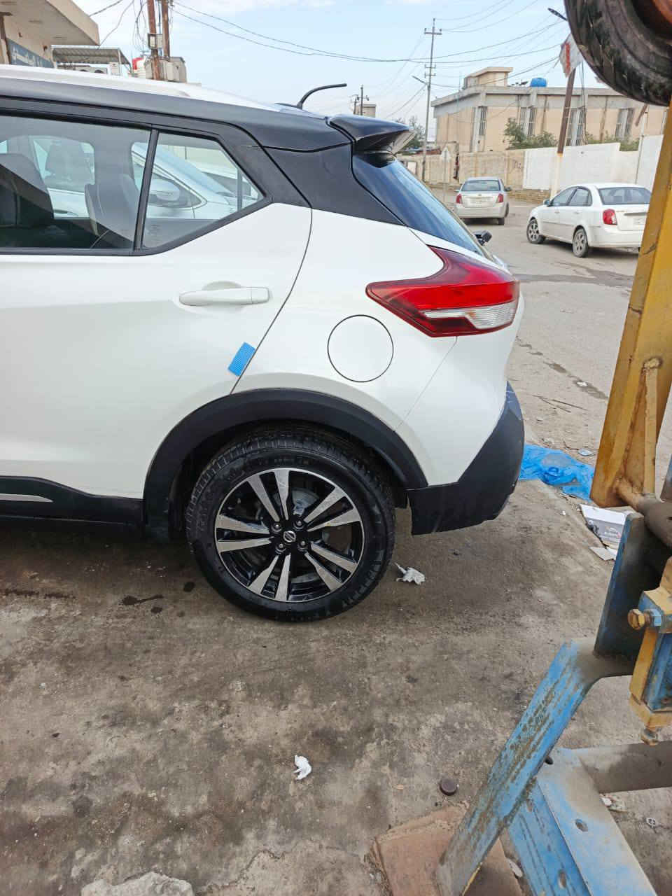 نيسان كيكس موديل ٢٠١٨ محرك كير جدد بيه جاملغ وبنيد بدون دواخل تبريد شغال ما ناقصه شئ رايد ١٢٠ هذا رقمي ***********
