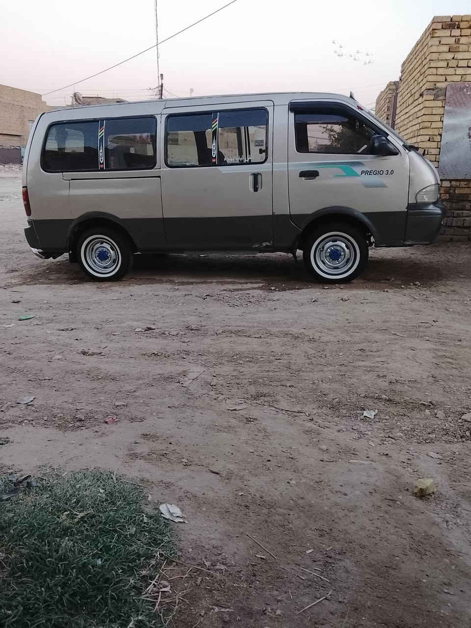 سلام عليكم بريجو لبيع موديل ٩٦ سنويه ل٢٦ بسمي كير مكينه اكسن حدديه دوشمه تخم تيار كهربائي كله جديد السعر 55 وبيه مجال حك الجيه مكان حله ***********
