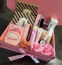 بوكس مكياج • مكياج