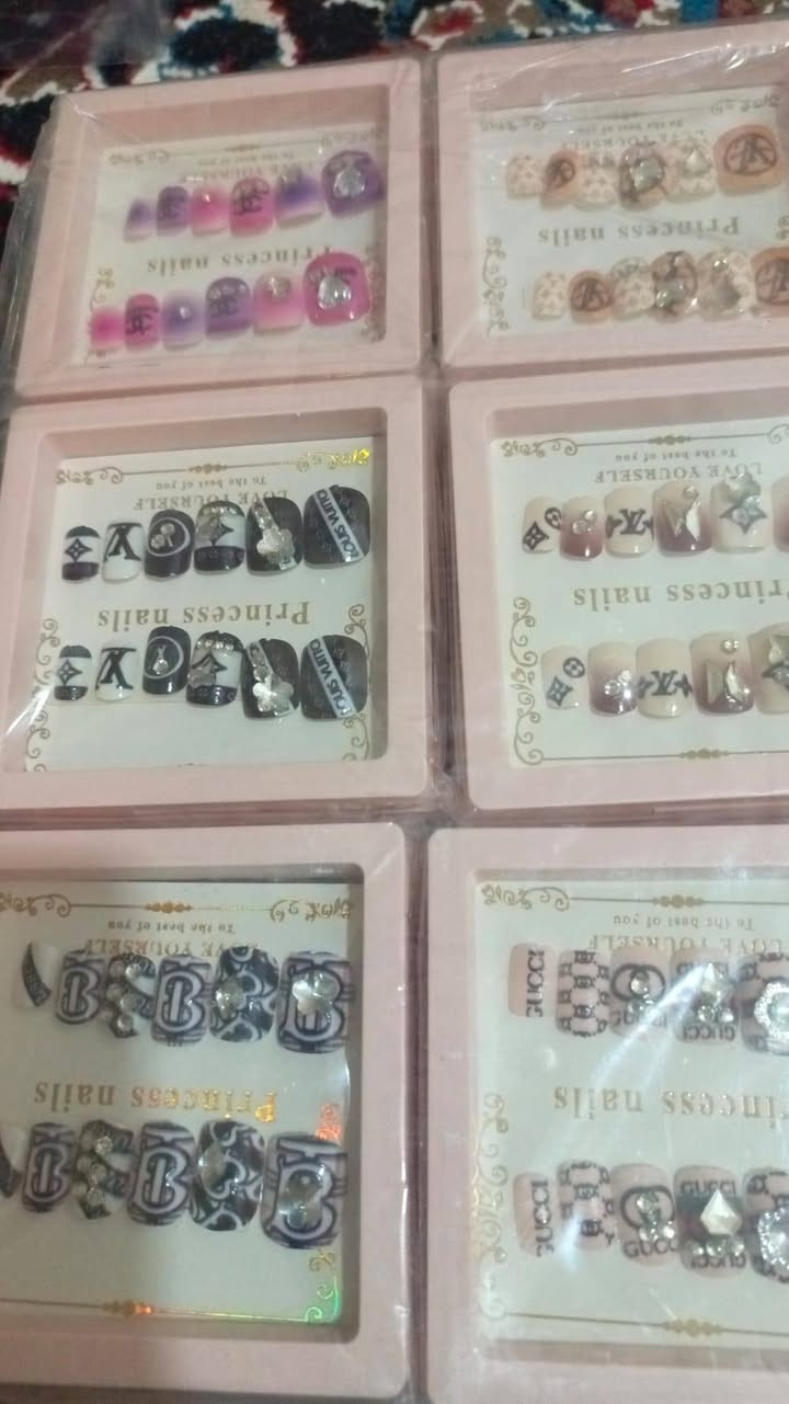 سلام عليكم عيني الي يحب يحجز ويثبت حجز سكرين ويدخل خاص وكل هلا بجميع


**إذا كنت صاحب هذا الإعلان وتريد حذفه لأي سبب، رجاءا أرسل رسالة إلى الدعم الفني**