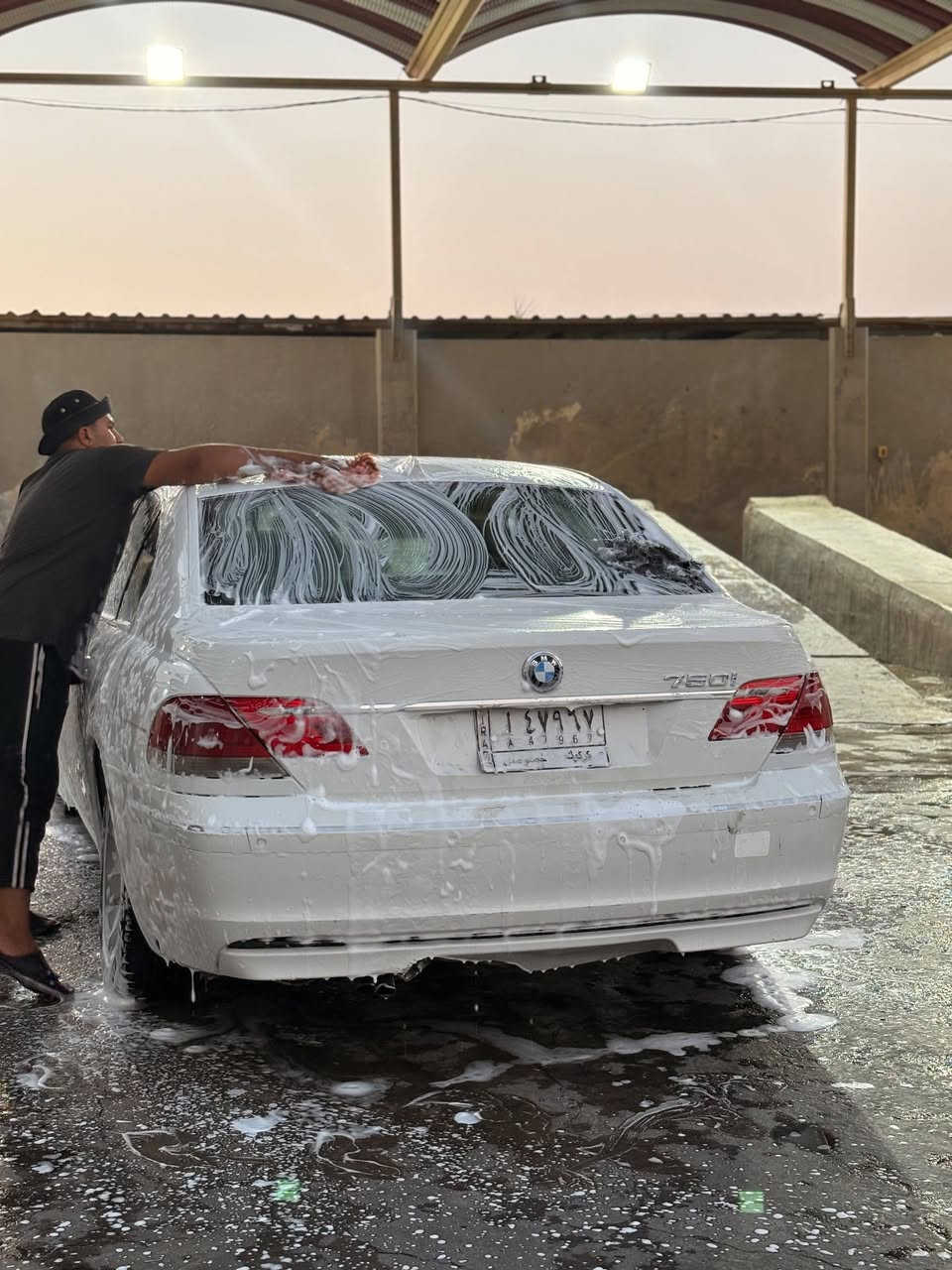 باخره 745 باب قصير للبيع... موديل 2005 رقم كركوك. مفحوصة وكاملة فقط تدفع كمرك. گير ومحرك وكهربائيات كلها تمام. صدر امامي جديد.
السعر 65. مكاني الانبار. قضاء الحبانية.
للاتصال ***********
