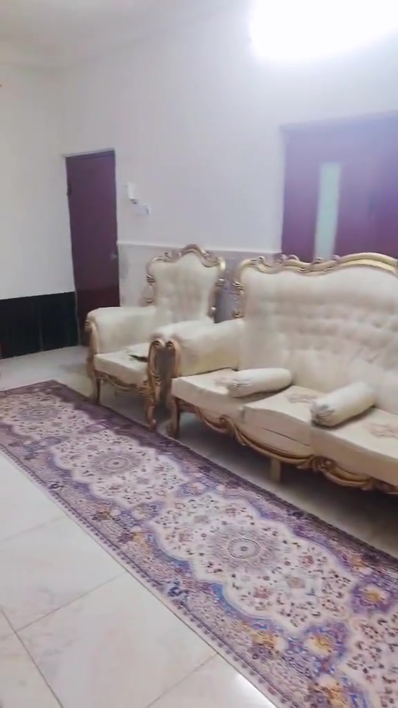 مرحبا تخم ونص ملكي سعر 725 مكان شطره قرب عارف حمامي مكلفه بالنشر بس شراي يراسل


**إذا كنت صاحب هذا الإعلان وتريد حذفه لأي سبب، رجاءا أرسل رسالة إلى الدعم الفني**