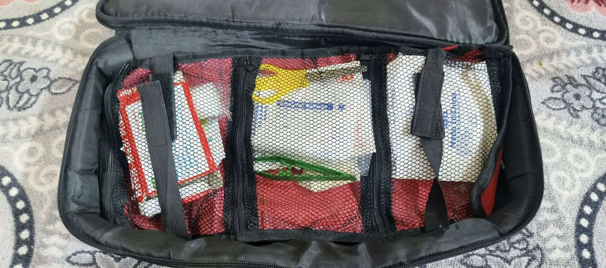 سلام عليكم لد ضوة عالي مال كشتات ينشد على كل السياراة ويا راسطه مالته اصلي ياباني مامشدود 
ومتوفر هم جنطه اسعافات كامله من كلشي مال تيوتا لاندكروز الاصلي للتواصل ***********
