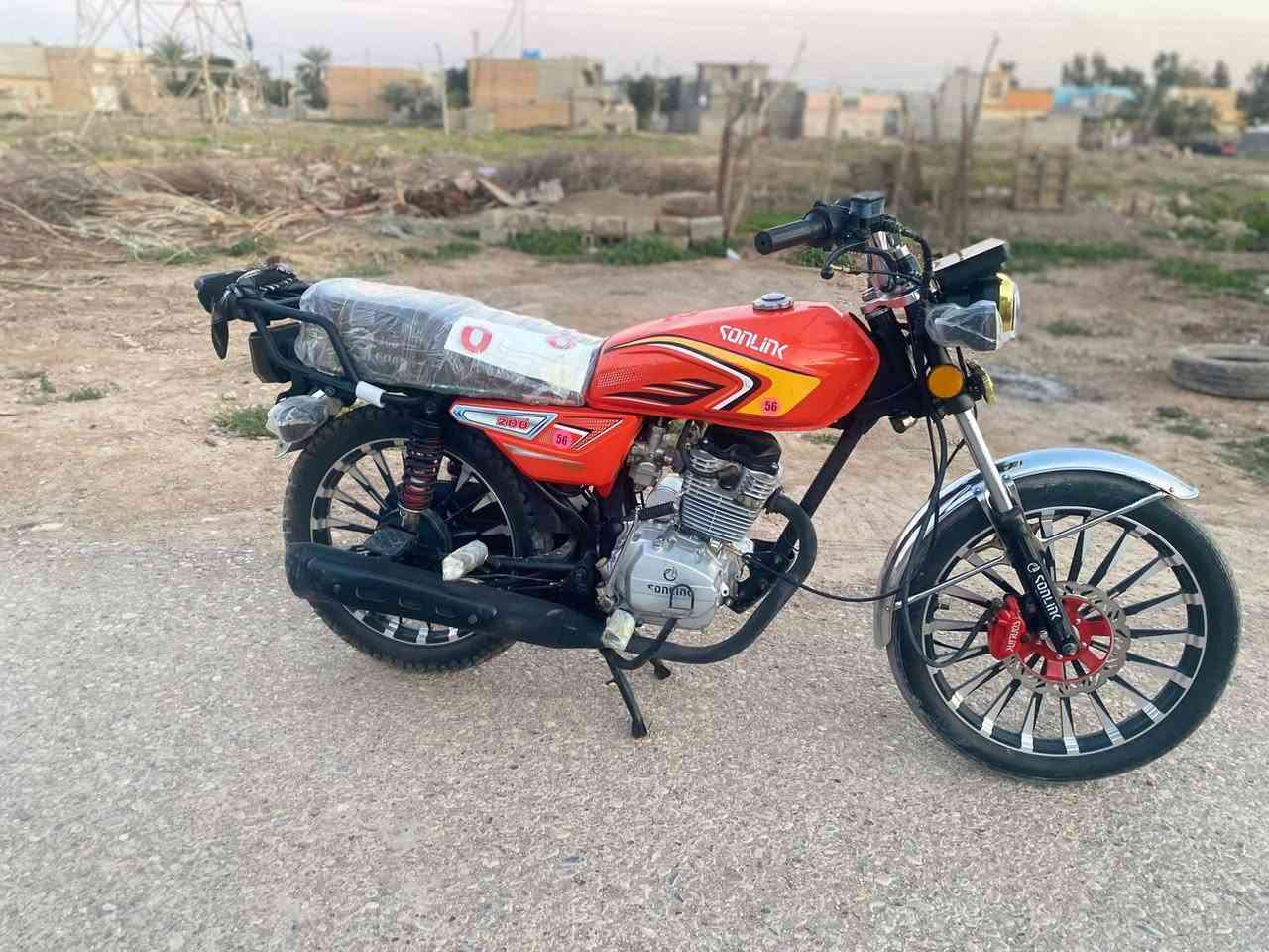 السلام عليكم دراجة لبيع سيفان موديل ٢٥ السعر ٦٠٠ وبي مجال 
***********
