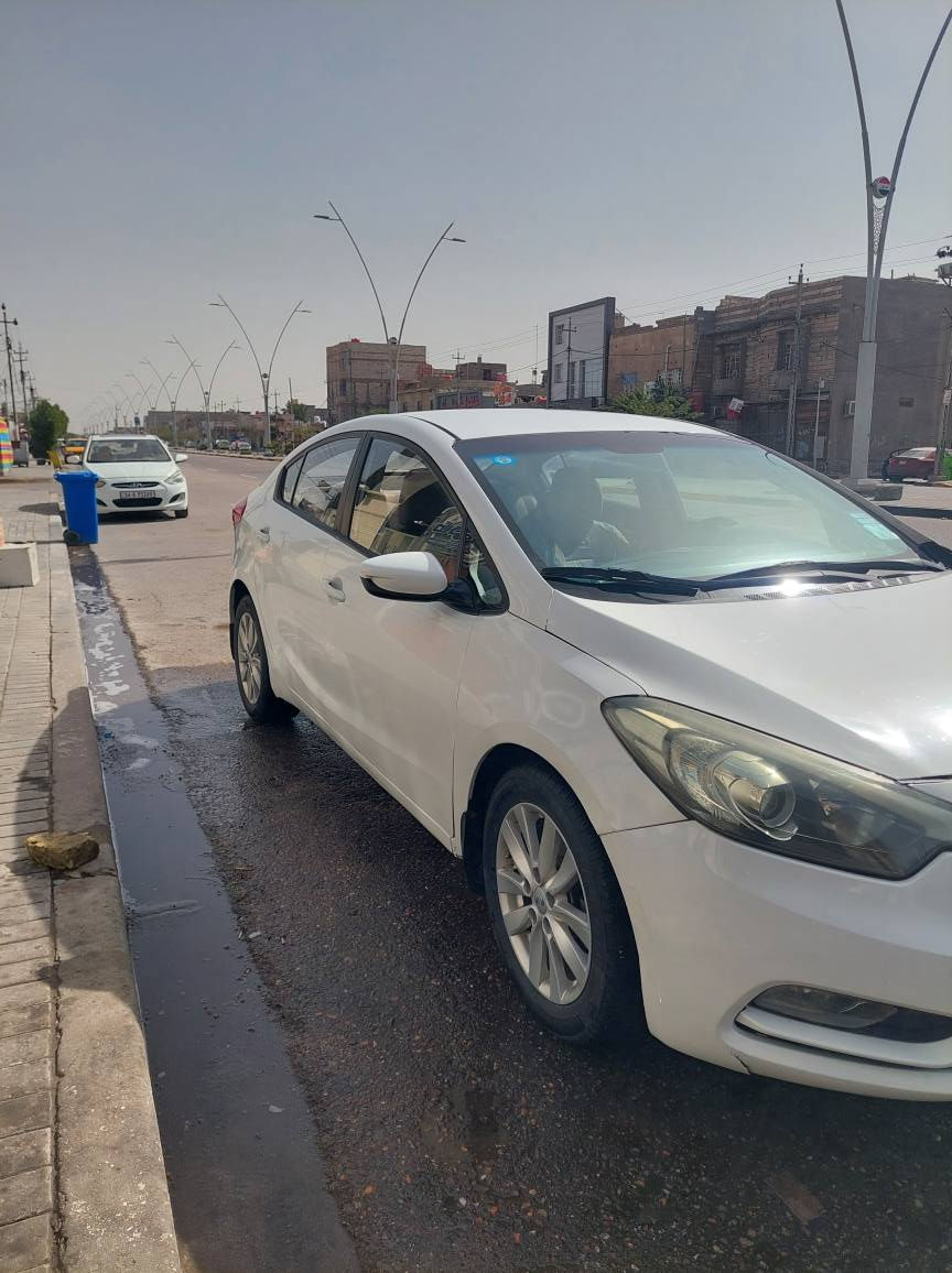 سيراتو للبيع مديل 2014رقم بصره خليجيه مكفوله من الظربه والعيب الشرعي السياره بيه مكانات صبغ ابيع احزام مكينه كير حداديه تبريد تمام  سعره 105مكان السياره بصره  القبله *********** البصرة, العراق
