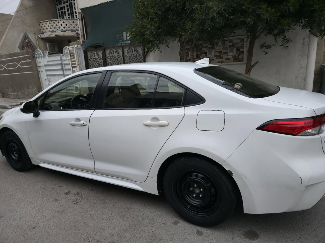 كورلا 20 وارد امريكي حادثها فقط تبديل جاملغ  امامي ايرباك 
بيها طخه بلهلال الخلفي معدل بارد على كد شبر 
الدركه طاك ومرجع موااصفات 1800 
السياره ماشيه 140 الف ميل 
Leمعروفه المواصفات 
رقم بغداد باسمي 
تبريد ثلاجه كامله مابيها نقص 
مكانها الدوره الي تعجبه هلا بي السياره صارلها 5 سنوات عندي 
سعرها 134 وبيها مجال للشراي ويدلل 
***********
