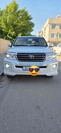 لاندكروز ٢٠١٤  بريم  اصل رقم بغداد باسمي تحويل مباشر السياره 6 سلندر م...