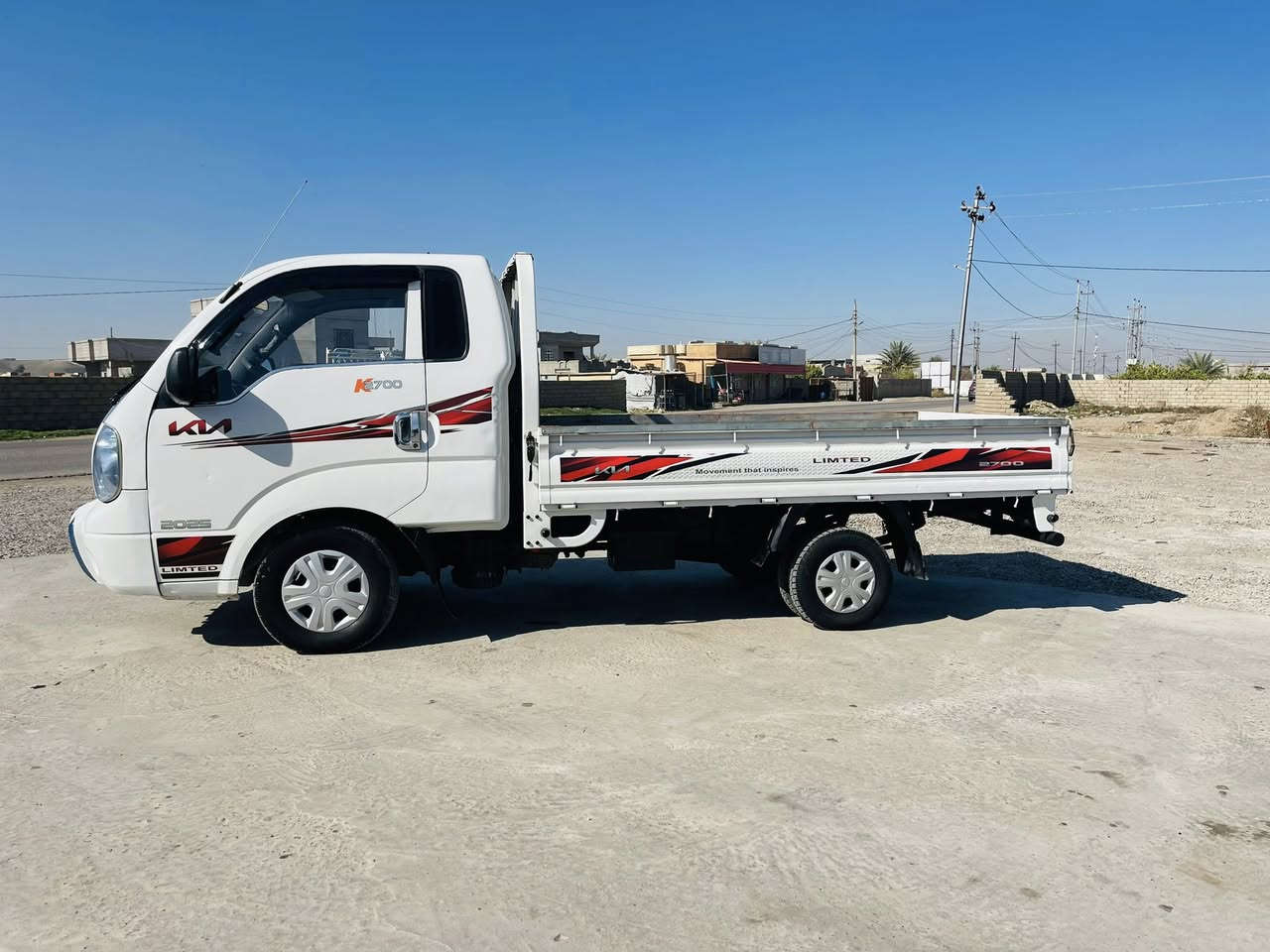 للبيع كيا حمل موديل 2010 رقم نينوى (صاحبها متوفي  بيها وكاله عامه )السعر68
محرك كير اكسل شرط طخم تاير جديدكهربائيات كلهاشغاله دوشمه جديده سياره مال جناي 
المكان ناحية القياره قرية الاجمسه 
للاستفسار الاتصال على الرقم ***********
