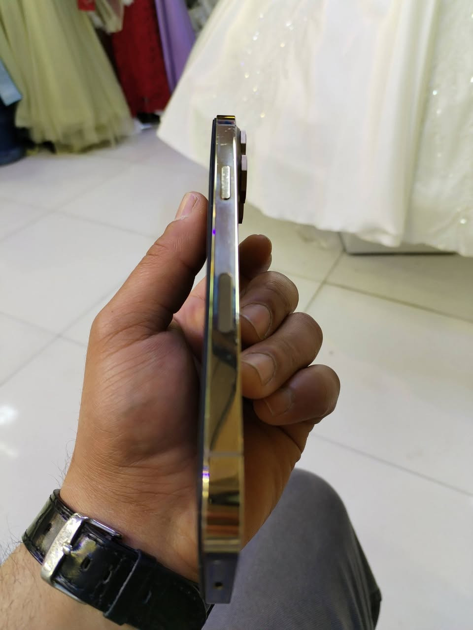 الايفون 13 برو ماكس ذاكره ٢٥٦ السعر ٥٢٥ تفاصيل اكثر اتصل على هذا الرقم ***********
