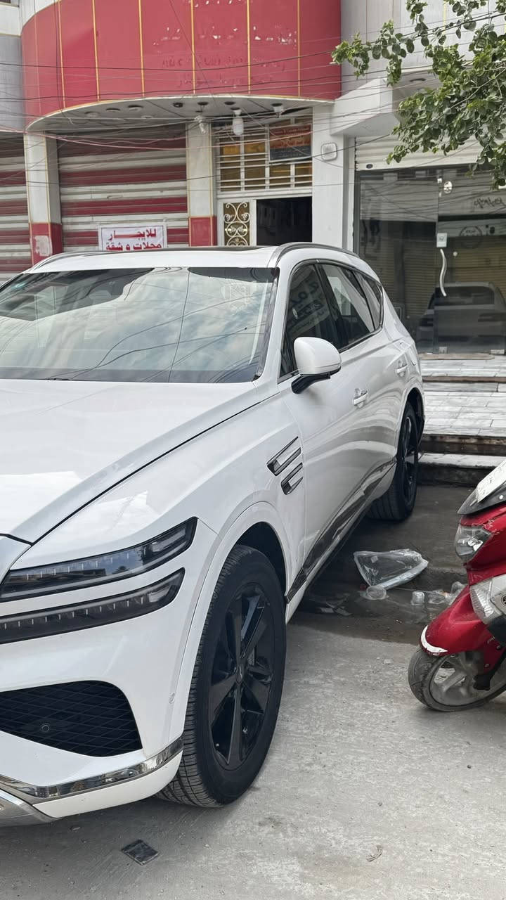 السلام عليكم 
Gv80 
2024 
نص مواصفات 
بصمة تشغيل عن بعيد 
رادارات محيطية 
وارد امريكي 
ماشية 
21.500 ميل
كشنات تدفئة وتبريد 
استيرن تدفئة 
نقطة عمياء 
جنطة كهربائي 
سبير منازل 
فقط حادث امريكا 
دخول 2025 
سيارة نظيفه 
السعر 34.000 $ 
للتواصل والاستفسار 
***********
