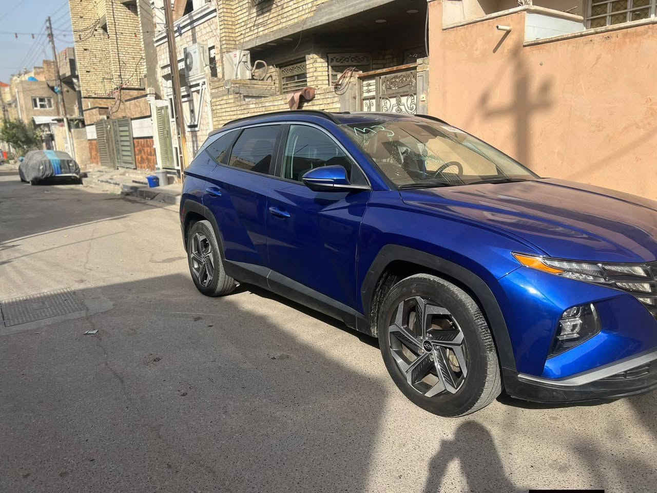 السلام عليكم توسان موديل ٢٠٢٣ وارد امريكي فول للاخير
بدون رقم 
لون ازرك 
بيها كم حالوبه 
ورصعه ب التكمه 
السعر 176 وبيها مجال 
للاتصال ***********متوفر واتساب 

صور حادث مرفقه بل منشور
