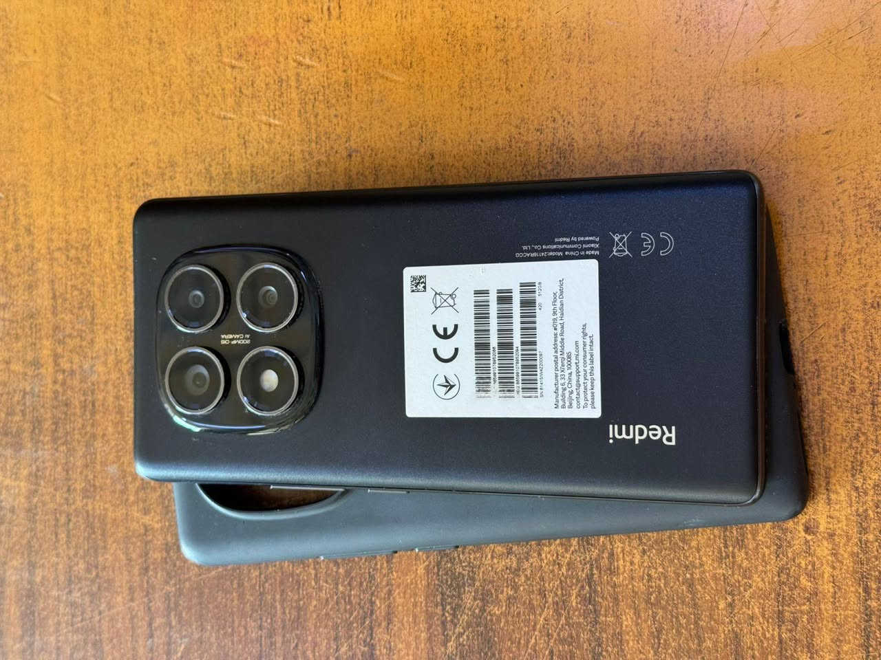 سلام عليكم جهاز لبيع  صارله شهر من خذته بطاريه 100ذاكرته 256 وملحقاته وياء رقمي ***********
