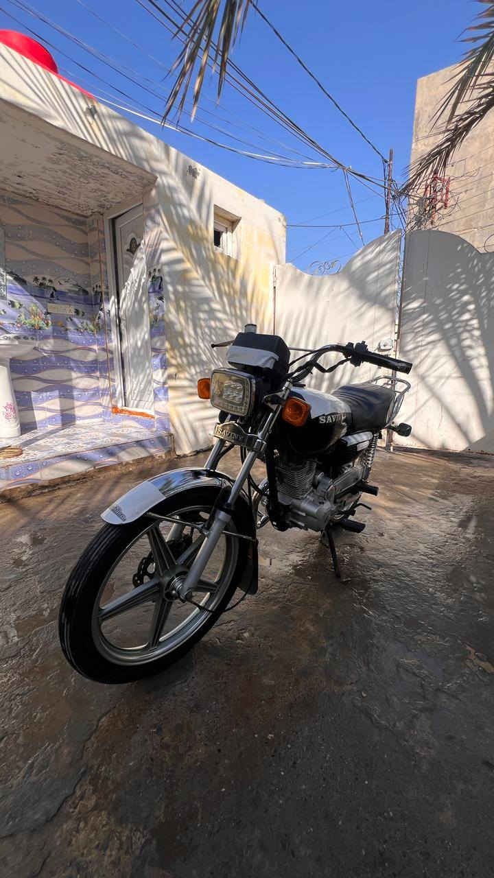 السلام عليكم
دراجه سيفان 2018 أصولي 
كامله مكمله كلشي ميحتاجلها كهربائيات سلف وهندر
مكينه لا تنقيص ولا تبخير مكفوله كفاله عامه
مكان الدراجه ديالى جسر خرنابات
سعرها 450 بيها مجال إن شاء الله
***********
