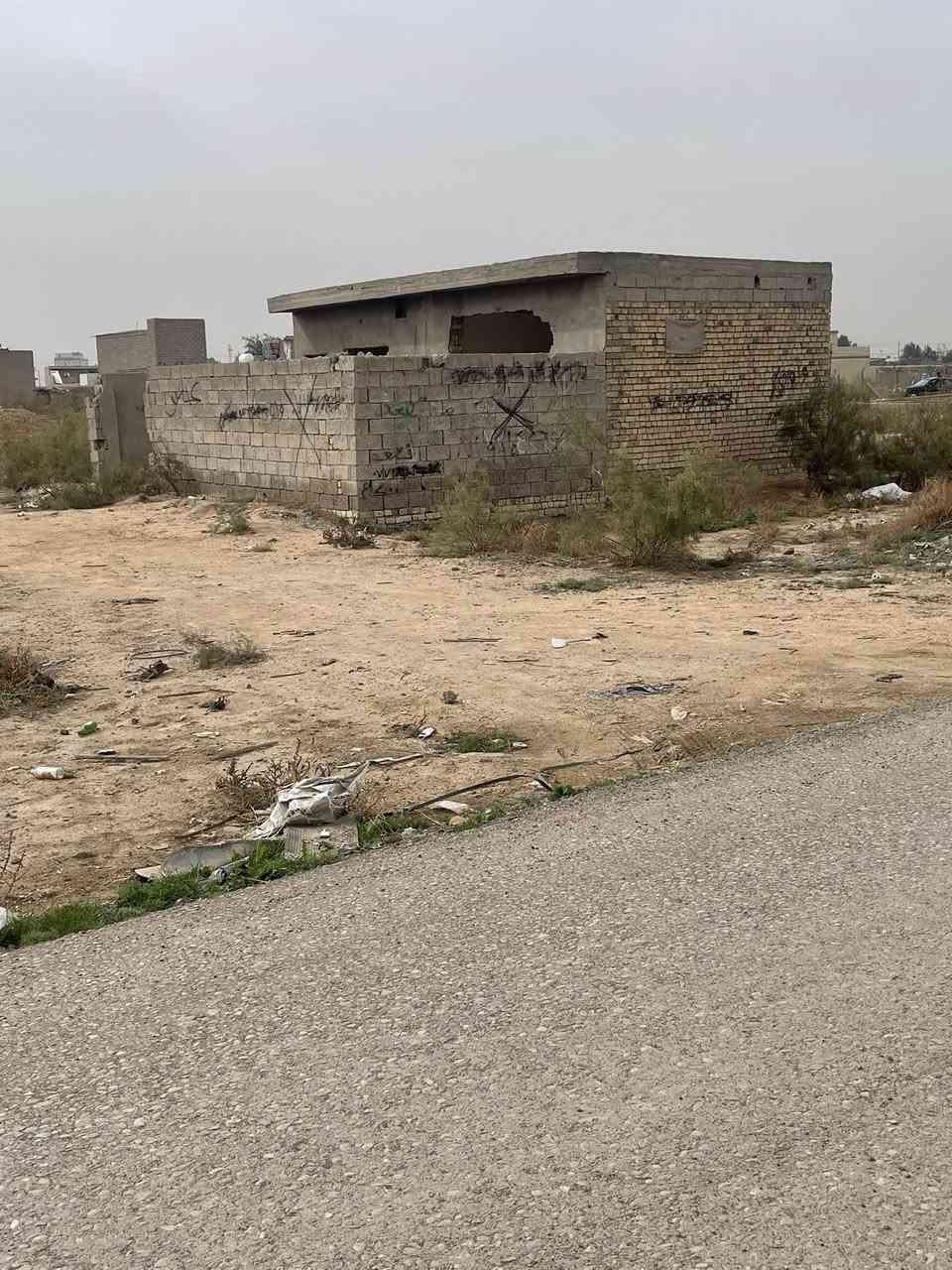 السلام عليكم بيت ١٠٠ متر نزال ١٠ واجه ١٠ الكرغوليه شارع ملاين أقرار ٢٥ الرقم ***********
