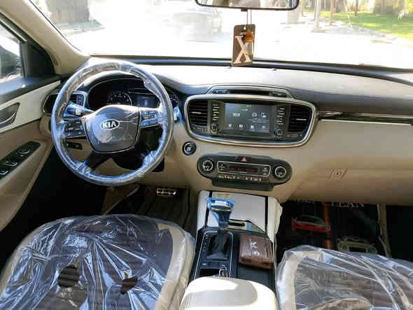 سلام عليكم
لبيع سورنتو 2019 خليجي
السياه تحفه بعدهي بوضع الزيرو 
ماشيه 31 الف حقيقي
مكفوله كفالة عامة حتة الدعاميات حته من الشخط 
كير محرك صدر تخم تاير كله شركه 
المواصفات 
6 سلندر 
7 راكب 3 قطع تبريد 
صندوك كهرباء 
كشنات كهرباء 
بصمه ابواب 
ويل كروم 
بردات خلفيه 
بصمه تشغيل 
حساسات خلفيه + اماميه 
بعد لايلون الشركه بيها او فابلون الشركة كتلوكات الشركة او كل غراض الشركه موجوده
بسمي رقم بغداد الدولي تحويل ثاني يوم 
مكاني بغداد 
شرط اي سونار بل عراق ودي 
***********
