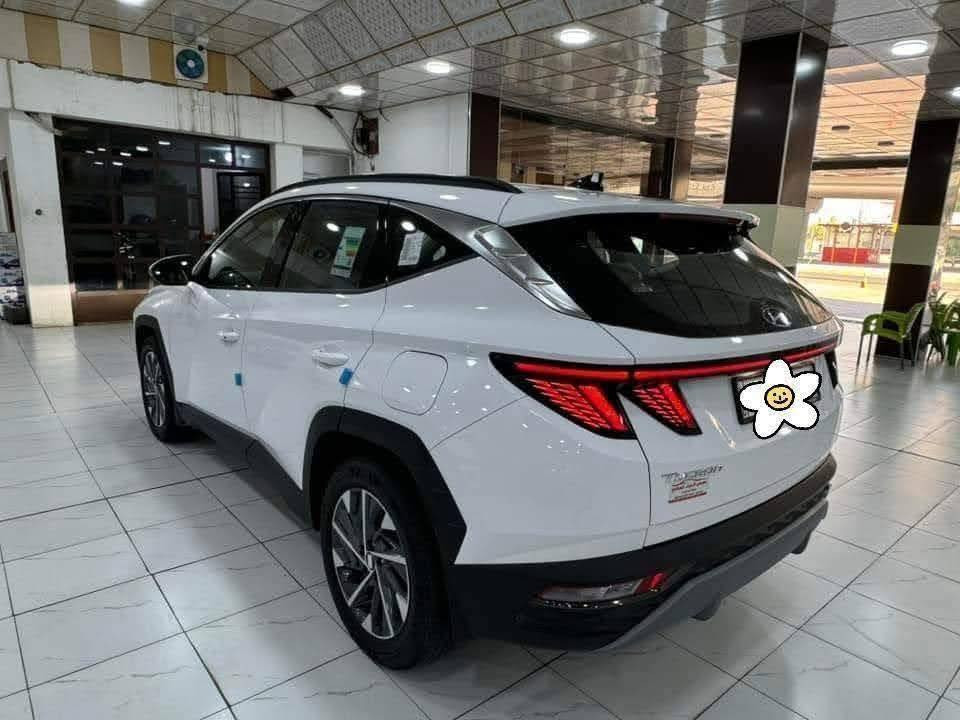 السلام عليكم للبيع توسان هايبر بانزين 
بدون ((((قطره صبغ))))
السياره استيراد خاص. 
مرقم جاهز لون ابيض كلش حلو مميز 🌏 
اعلى فئة توسان
موديل 2024 امريكي
‎مواصفات سياره كلش هواي ومتخلص
U0.

‎خزن ميموري للكشنات
مري قلاب عنده الرجوع 
بصمه تشغيل
بصمة أبواب لمس دخول ذكي بنوراما على طول السيارة
صندوق كهرباء شفط
كامرات 360 درجة
( جانبية - أمامية - خلفية )
كامرات مع الأشارة
تبريد  وتدفئة بالكشنات كشنات أمامية وتدفئة بالكشنات الخلفية رادرات وسياقة ذاتية
الكشنات الأمامية كهرباء
أضواء محيطية متعدد
شنات خلفية هيتر
مرايات تعتيم ذاتي
أبل كار بلي
أندرويد أوتو
شاشة دجيتل 3 أشكال للقيادة
أشاير ترحيب
أضواء أمامية LED زنون
أضواء خلفية LED
نظام سماعات BOOSكلش عالي
فول أوامر صوتية
جامات أوتو
قطعتين تبريد 
إشارات ب المري
شفتات ستيرن
نحكمات ستيرن
هاند بريك بصمة
شحن واير ليس
منافذ شحن
أوتو هولد
تشغيل عن بعد السيارة أوتو بارك
حساسات أمامية
حساسات خلفية
كير ٣ أنظمة أيكو وسبورت ونورمل
رادار أمامي
رادار خلفي
رادار جانبي
نقطة عمياء
وبعد بيه كلش هواي مواصفات حادث (كلين بدون صبغ فقط بارد شويه) تعال افحص وين ما تريد 
السعر: 227 اتصل ودلل ***********
