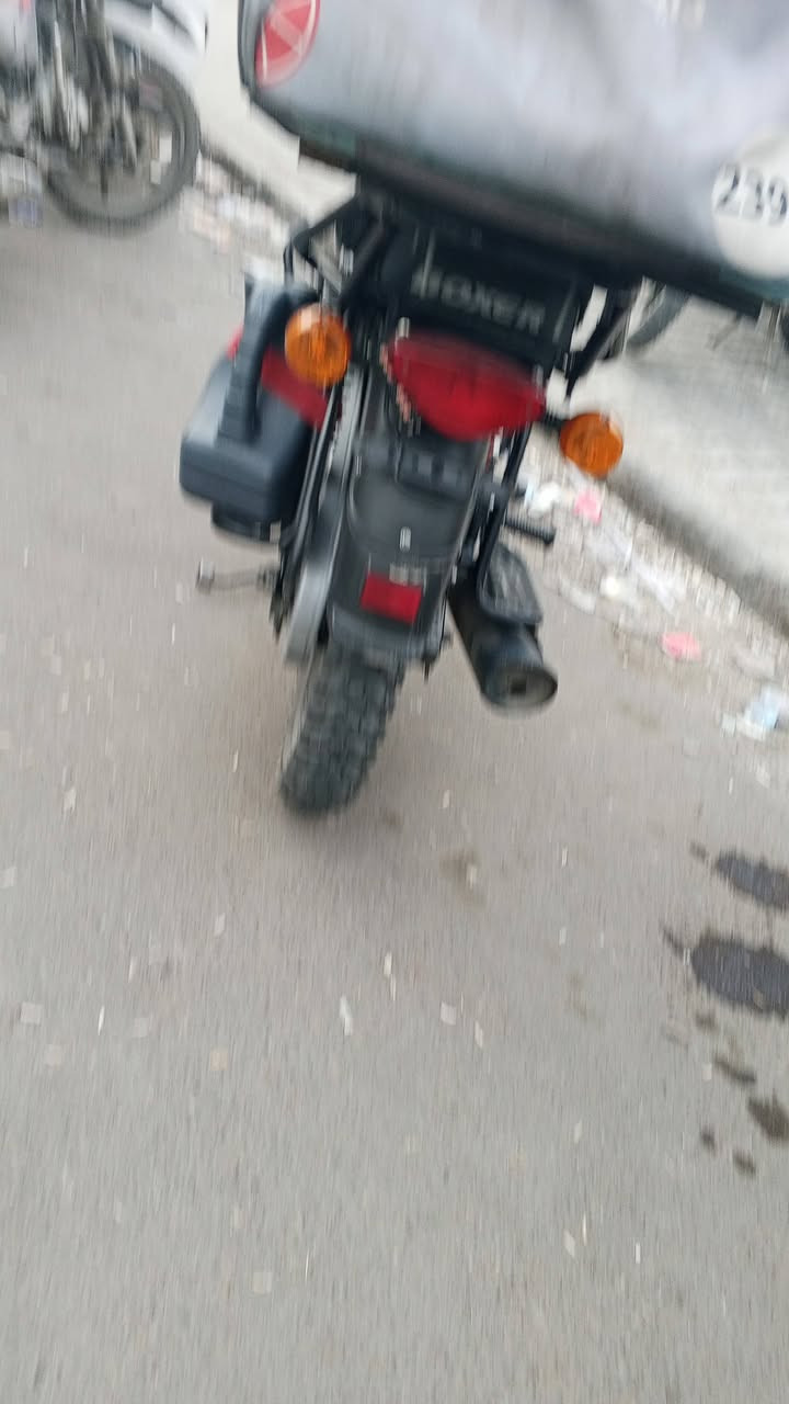 بوكسر 2023 مرقم بغداد انكليزي ماشيه 22 ألف مكفوله محرك ضمان للبيع 2500
***********
