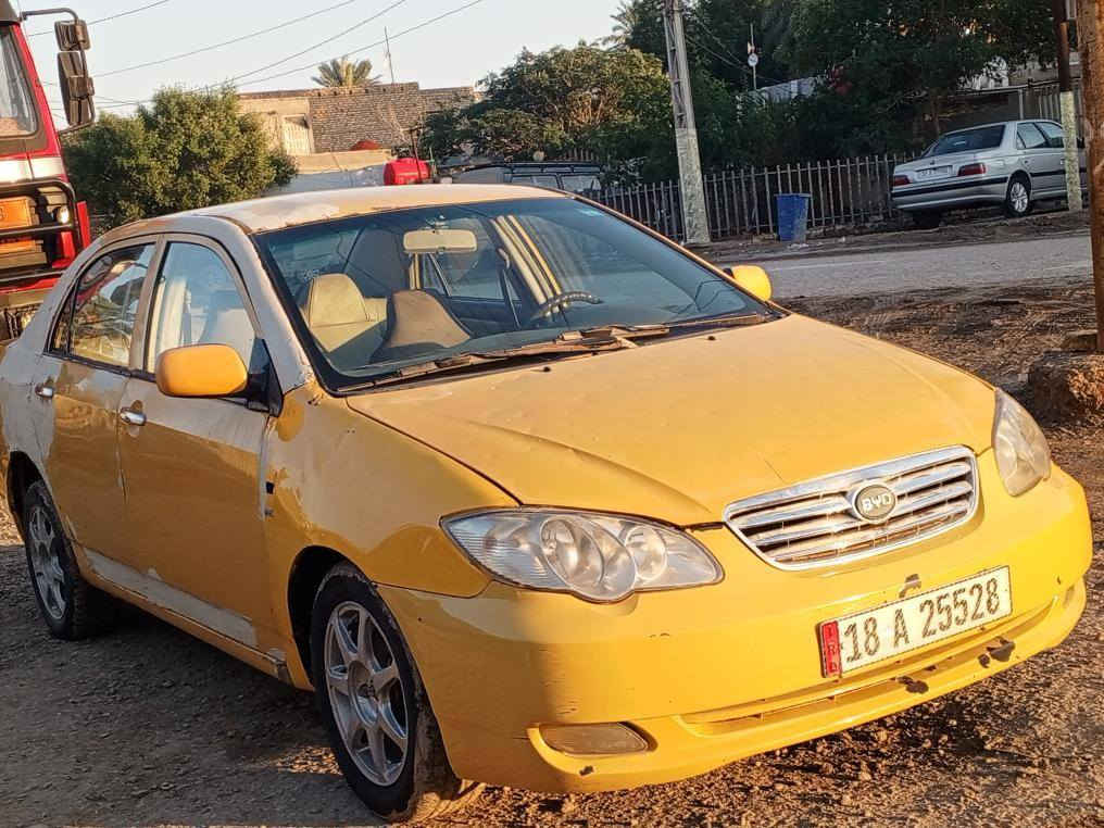 السلام عليكم بي واي دي F3 للبيع
مكان السيارة الديوانية
مصفرة هيئة وغرامات
رقم انكليزي
السيارة مالكها موجود
السيارة معمرة عوزها صبغ
للأستفسار ***********
مكينة وكير خير من الله
