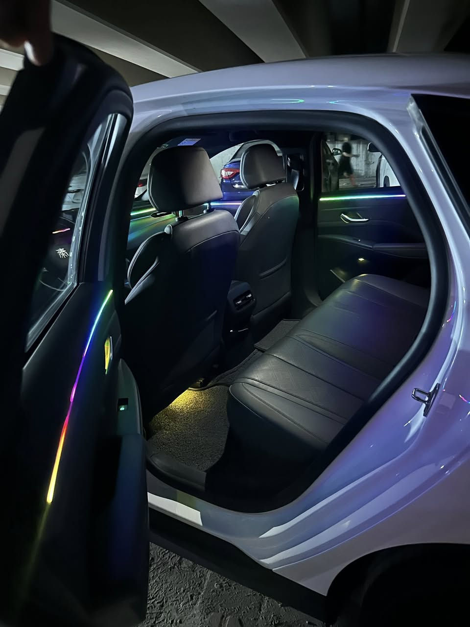 السلام عليكم سياره BYD جن بلاس
موديل 2025 ماشيه 17500
كامل معدات زاد اسبير ونشره داخليه 
سعر 18200وبيه مجال 
للتواصل ***********
