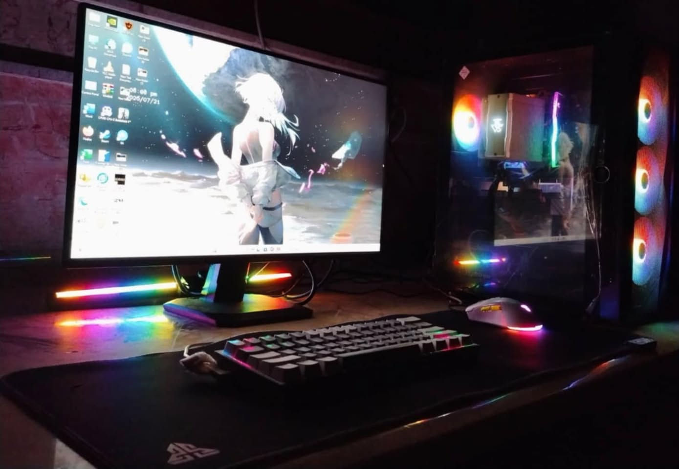 سيت اب pc مواصفات ممتازه و نظافه فول (للمراوس) فقط مع واحد من ذني الاجهزه اهم شي يكون نظيف و بطاريه جيده :
ريد ماجك 11 برو 
هونر ماجك 8 برو 
كلاكسي s25 الترا
شاومي 15 الترا 
----------
المواصفات :-
CPU - CORE I5 12400F 
CPU COOLER RGB غازي لون ابيض
GPU - RTX 3050 8G GALAX
MB - ASUS B760M PLUS 
RAM - 16G 3200 T-FORCE RGB
HARD1 - M.2 NVME 250GB SAMSUNG EVO 970
HARD2 - HDD 1TB TOSHIBA  
CASE - GALAX 4FAN RGB 
-----------
الملحقات :-
الشاشه : GIGABYTE 200HZ FHD IPS 25
الماوس : FANTECH RGB احترافي لون ابيض
الكيبورد : REDRAGON FIZZ RGB لون ابيض 
ماوس باد FANTECH 
----------
مكاني بغداد - الحريه
رقمي ***********
