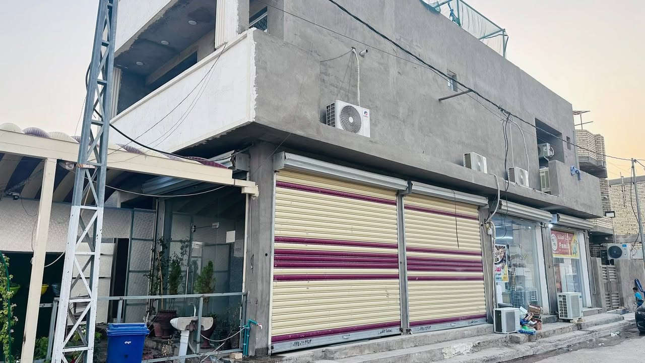 مساحه100٠ متر مع تشجير120٠ متر أمام بنايه تحتوي على أربع محلات  وشقه تتكون من استقبال  وغرفتين نوم مؤثثه بل كامل +منضمه طاقة شمسية 

عنوان الدوره  ابو دشير خط نفط 

سعر وا استفسار اتصال

على رقم

***********
