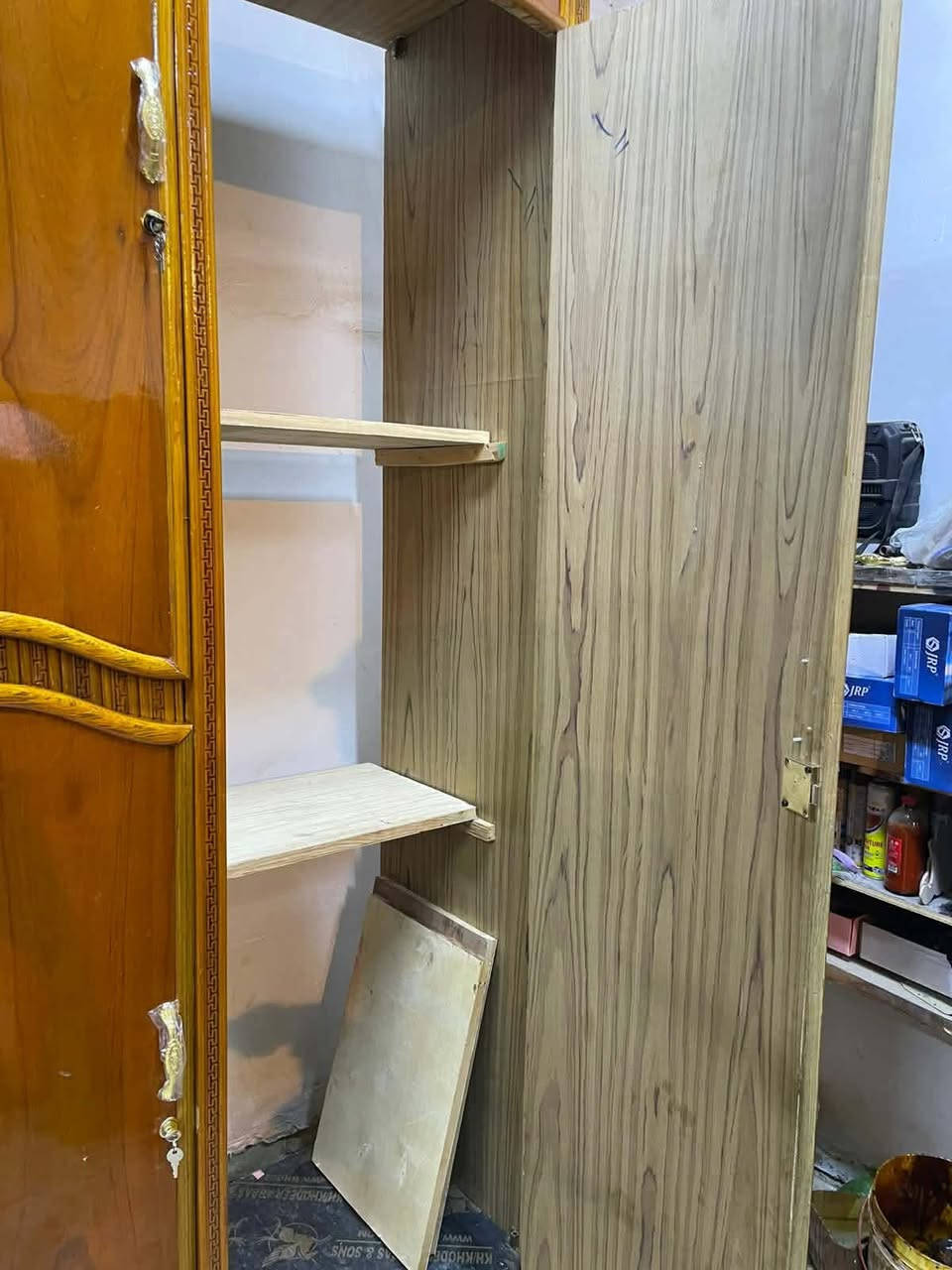 السلام عليكم
غرفه صاج عࢪاقي مستخدام 
غرفه6/ابواب 📌
السعر 650
نضافه 80/💯 
معا نقل فقط داخل بغداد


**إذا كنت صاحب هذا الإعلان وتريد حذفه لأي سبب، رجاءا أرسل رسالة إلى الدعم الفني**