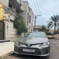 Toyota camry hyrbid SE ‎كامري 2023 السياره وارد اوربا   ‎مواصفاتSE فول...
