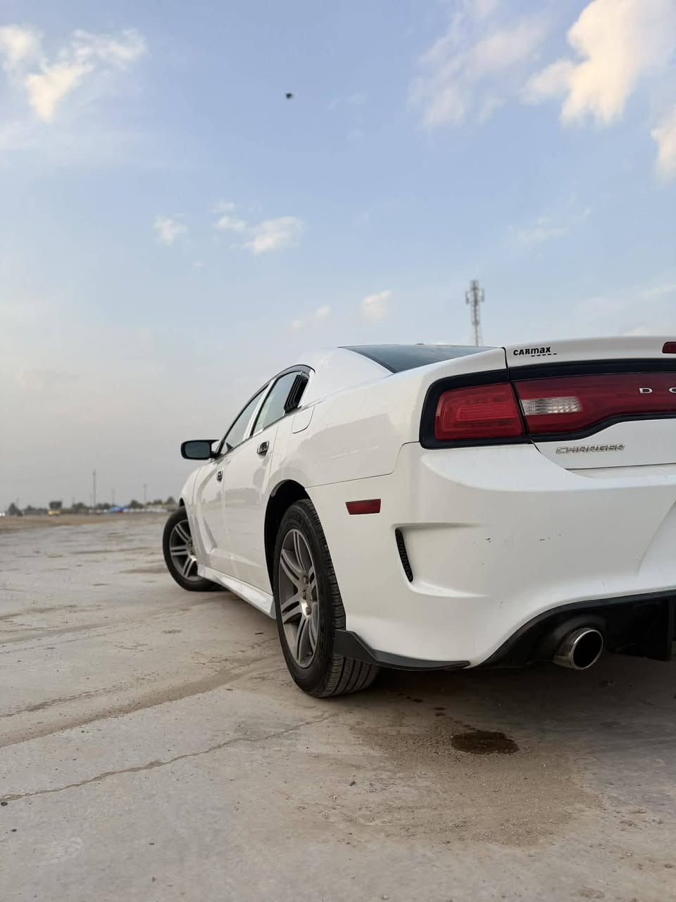 جارجر موديل 2013 أصل
وارد أمريكي حادثه جالمغ وبنيد تبديل قطع اصليه بدون دواخل 
رقم بغداد تحويل مباشر 
ماشيه 129 فقط 
محرك 3600
كير طياره 8نمر 
سياره جاهزة كير محرك حداديه تبريد 
ويل خليجي 18 +تخم تاير  
كشنات جلد 
منضومه زنون 
سياره ما عايزه برغي 
سعره 145وبيه مجال 
***********
***********
