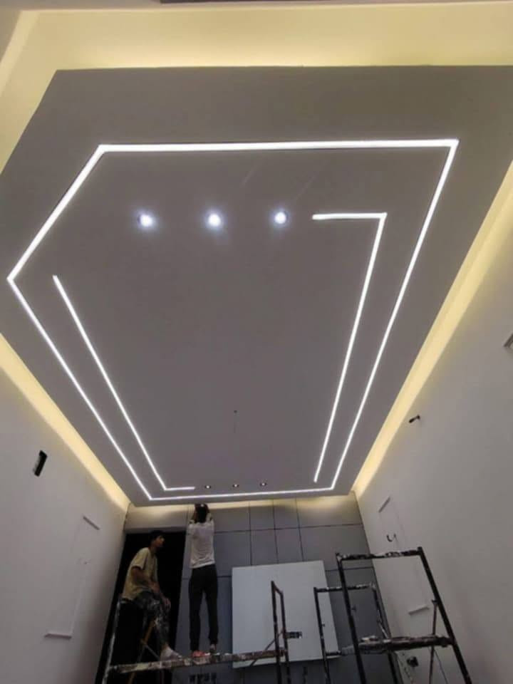 عباس الصباغ الديكورات الحديثه مصمم💻 ومنفذ جميع الديكورات  🔨وترميم المنازل🏠 الداخليةوالخارجيه جبس بورد  الصباغ داخلي و خارجي الحديثه بحدث الموديلات للتصال مع الرقام *********** عمارة, ميسان
