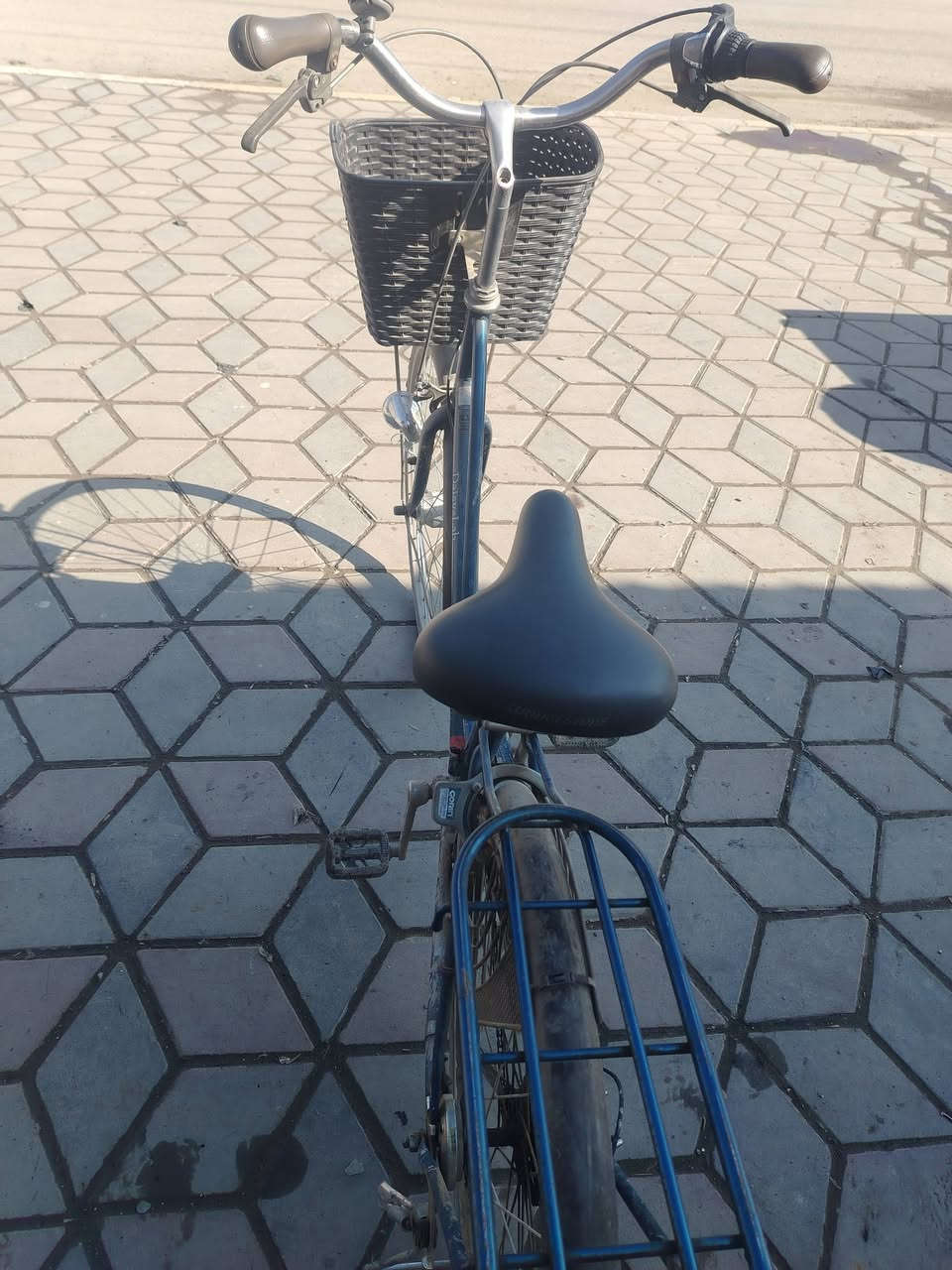 دراجة لبيع مال بالة الحجم 26  الاتصال على الرقم ***********
