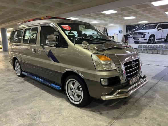 سلام عليكم ستاريكس موديل 2006 محرك بنزين بيلادي محرك كير اكسل جديده تبريد امامي خلفي شغال تتفيه شغال بيه خطو بحس بسمي. اربع شواصيه جديده كاعيو دوشمات جديده سعر. 98 بيه مجال قليل مكان كلار رقم موبايل *********** رقم كورك ***********
