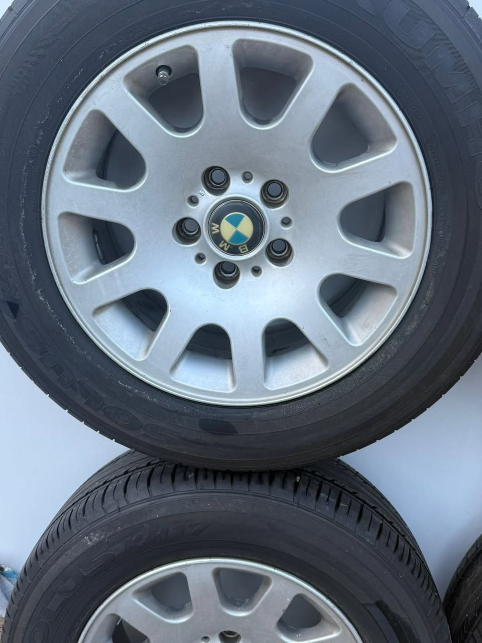 السلام عليكم تخم ويل وتايرات جدد ممستخدمات ويل١٦يرهم كاسحة وميماتي سعر٤٥٠ العنوان جادرية رقم***********
