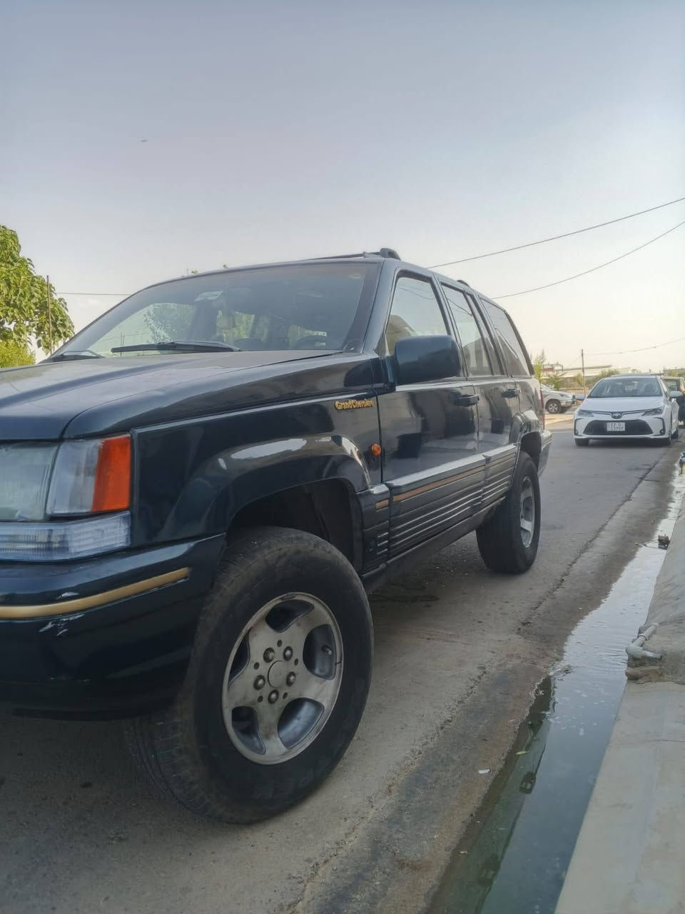 نوع سیارە جیب

مودیل   1993

عام جمالیە سبوغ

محرک ستە سلندر

گیر محرک بطە وینجي

بس محرک بي صوت
بیرەبگن شویە یضب دهن

موقع اربیل   
رەقم  موبایل
***********
واتساب أربيل, العراق
