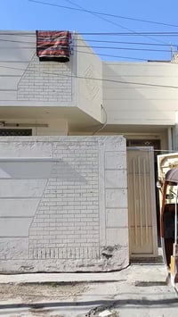 بيت للبيع الحبيبيه مستشفى الولاده في الزراعي مساحه 110)07776684560