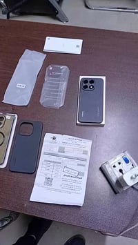 Xiaomi 15 T للبيع جهاز مو نضيف اخو الجديد مشحون ٢٢ مره فقط ذاكره 528  ...