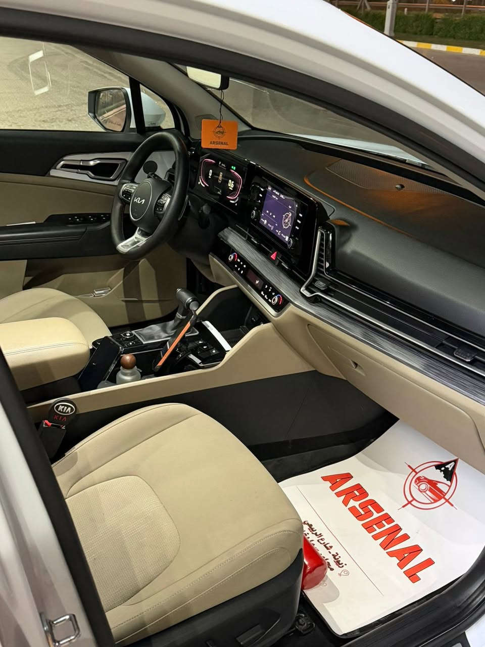 للبيع سياره سبورتج 24 ضمان الدواليه
مكفوله كفاله عامه
بعده بضمان
ماشيه 32 كيلو 
• بنوراما 
نقطه عمياء 
 • مقاعد أمامية كهربائية
 • داخلية بيانو بلاك
 • كشنات تدفئة
 • ستيرن تدفئة
 • تحكم ستيرن جهتين
 • حساسات أمامية وخلفية
 • شاشة + كاميرا
 • لايت LED + بك لايت LE
 • صندوق كهربائي
 • تشغيل عن بعد 
  • بصمة
. مكان سياره بغداد الغزاليه 
. رقمً تليفون *********** 
سعر 235 بيه مجال
