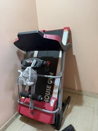 جهاز مشي للبيع مستعمل قليل يتحمل 110kg السعر 200 وبيها مجال لل استفسار...