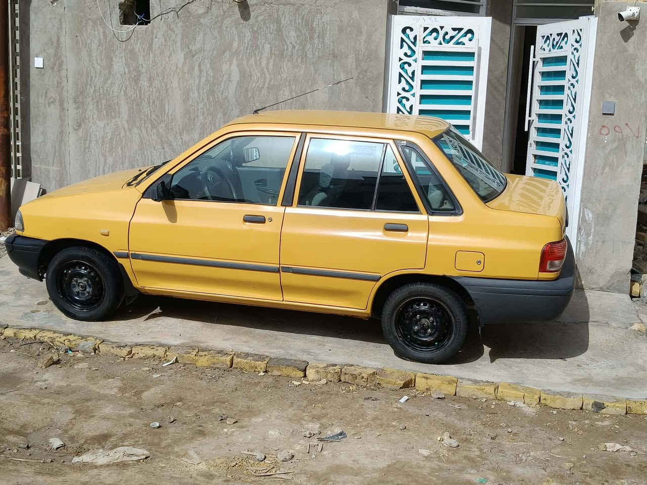 السلام عليكم سايبا موديل 15رقم واسط الكوت بيه جاملغ مبدل مكينه شاده جديده رقم الهاتف *********** السعر 35 بيه مجال
