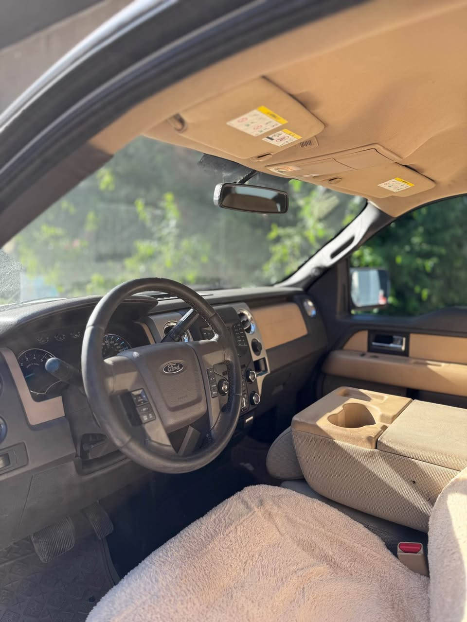 Foord f150 2014 niva 
سفری شەریکەی نیڤا ٢٠١٤ بێ بۆیاخ 4x4 گێڕو مەکینە بە شەرت مەکینەی نەکراوەتەوە سەیارەکە زۆر تازەو جوانە دینارێ مەسرەفی تیا نییە سەنەوی تازەیە تایەو ویلی لۆکی لە سەرە 
ماوەڕۆشتن /١٧٠کم
سعر /١٥٤مامەڵەیەکی زۆر کەم 
ژم/***********
ژم/*********** السليمانية, العراق
