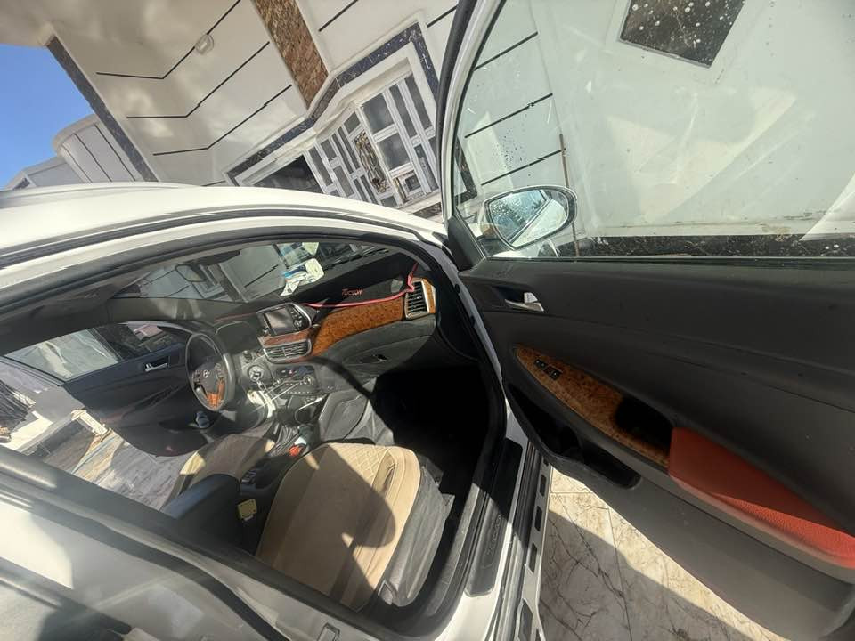 للبيع 
السعر 180 ورقة
وبيها مجال
توسان وارد امريكي

موديل 2019
محرك وگير شرط

فول مواصفات 

كامره خلفيه

لايت زينون

عدسات

تحكم ستيرن فول

حساس ستيرن للاستداره

 رادارات امامية
وخلفية

انارة ترحيب داخلية

حساسات خلفي وامامي اصلي

اشار بالمري
رقم صلاح الدين دولي
السيارة بأسمي
شرط التحويل
المكان صلاح الدين 
بيجي
***********
***********
