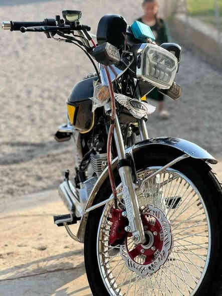 اسلام عليكم دراجه للبيع 2025
سونلنك بدون سلف 5گير 
موديل 2025
وزن ثقيل 
صارلو شهرين مشدود 
شرط من التاير للتاير 
منفيس موجود 
سويجات ثنين 
السعر 750 وبي مجال قليل 
***********
