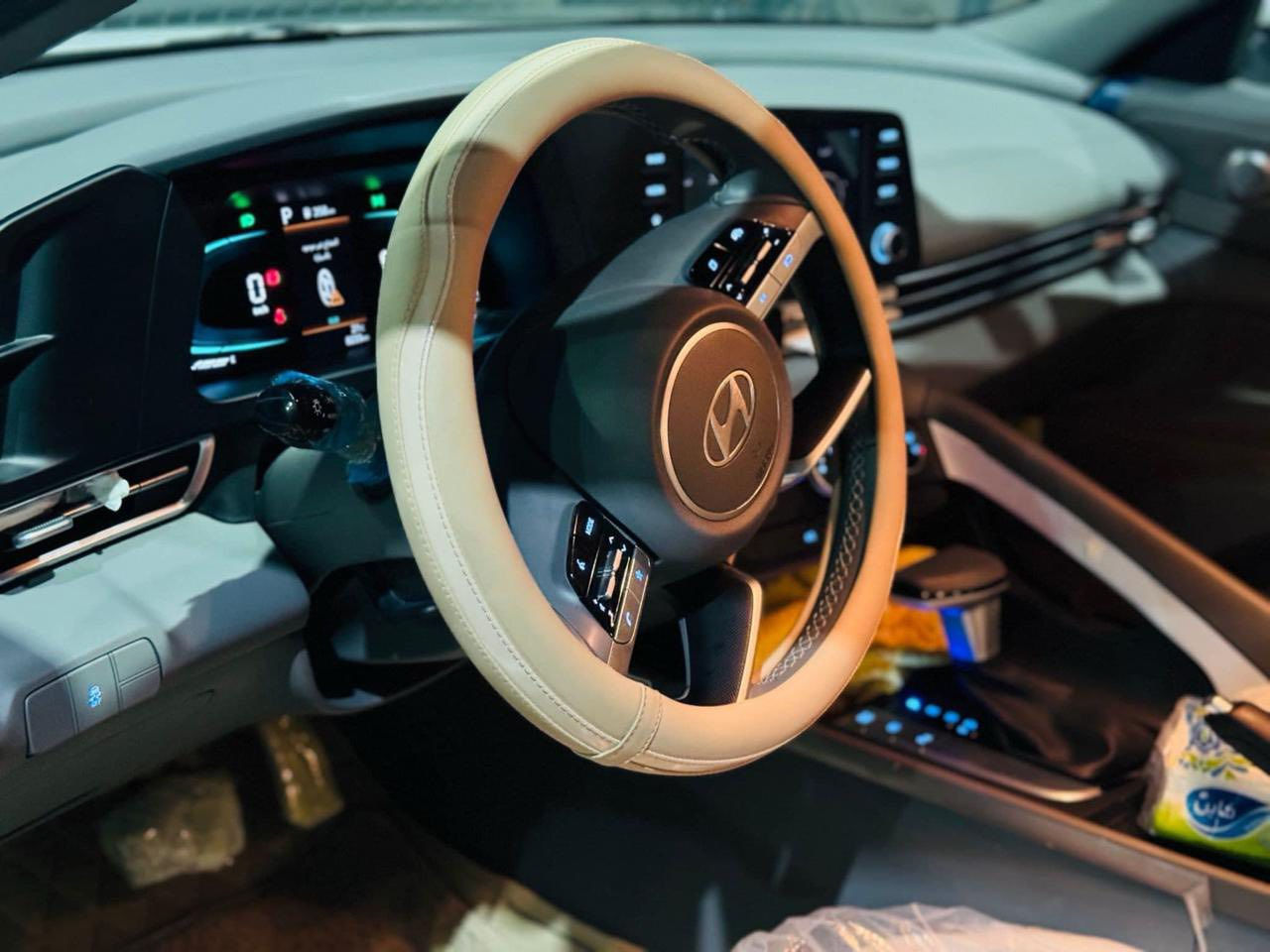 النترا ٢٤ وكالة  
فول مواصفات 
مكينه 2000 
ماشيه ٢٩ الف
مكفوله من اي صبغ 
بيها رصعه على وضعها ما مصلحه 
السعر 18500$
للاستفسار 
***********
