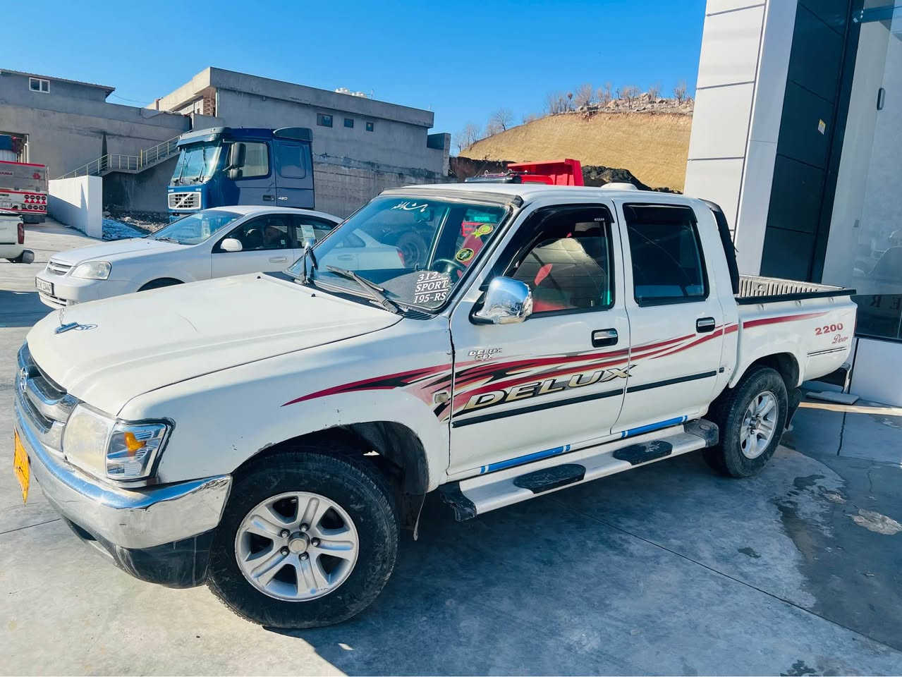 پیکاب دێر 2006 ڕەقەم هەولێر گێر و مەکینە بەشەرت غڕامە بەشەرت سیارەکە زۆر توندو تۆڵە
*********** سوران, أربيل
