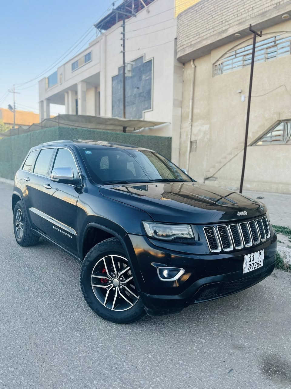 رمضان كريم عليكم للبيع او مراوس جيب موديل 14 فول مواصفات محرك 3600 حادثة خشم الجاملغ والبنيد وهنا بل عراق بية الباب الخلفي صبغ والبارد بدون دواخل صور الحادث والسونار بل منشور السيارة جاهزة السعر 180 الشراي يتصل وبي خير ويدلل مكاني كربلاء ***********
