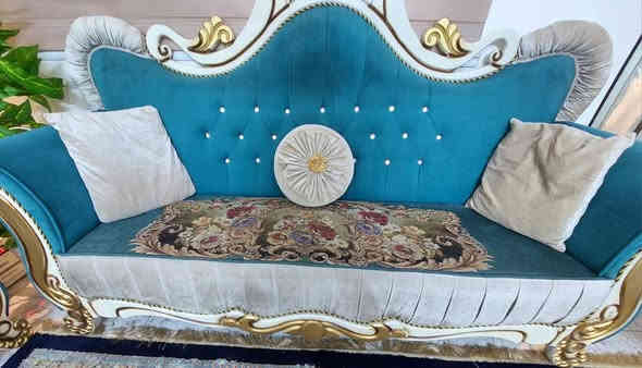 تخم للبيع عنوان
منطقة الكريعات 
نظافة واحد عراق صنع عراقي
 خشب جاوي
***********
