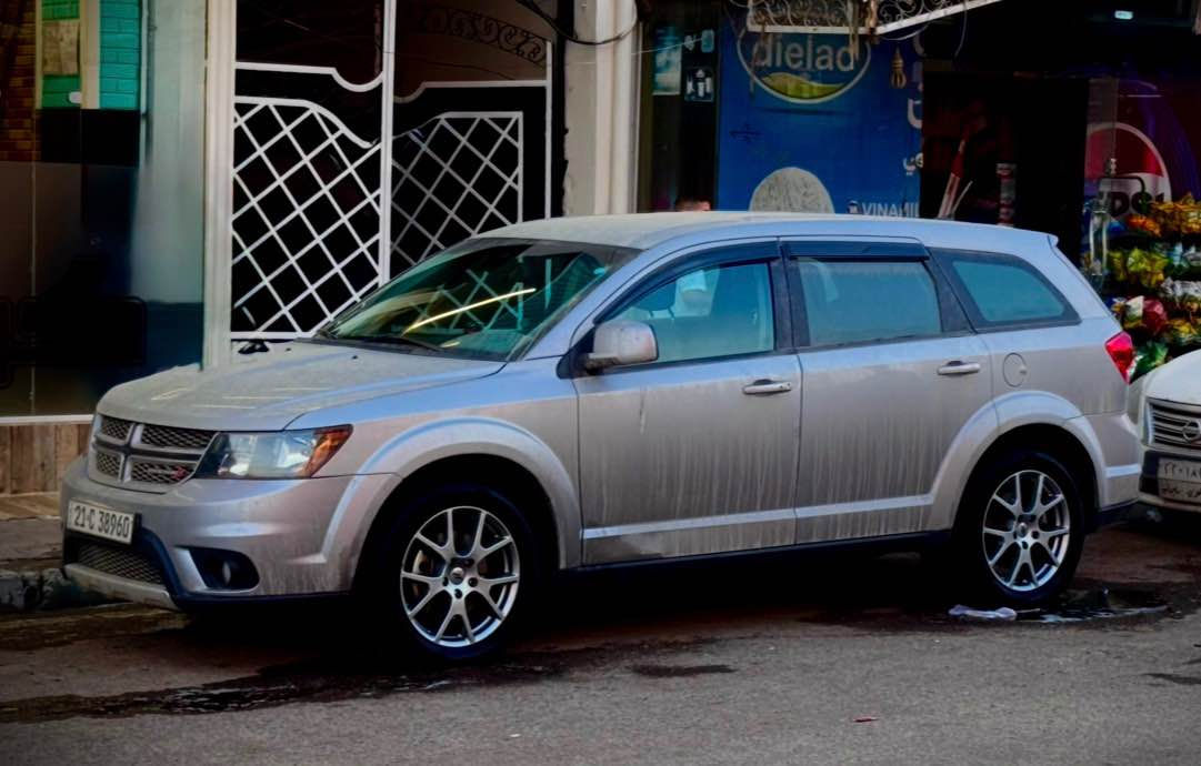 دوج جورني 2019 مواصفات GT فول عدا الفتحة بدون صبغ فقط تبديل جامرلغ بلادي ماشية 70 ميل والسيارة نضيفة جداً اي استفسار والشراي يخابر *********** غير متواجد بالتعليقات كركوك, العراق
