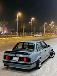 بي ام دبليو E30 • تحف المانية • وطواط