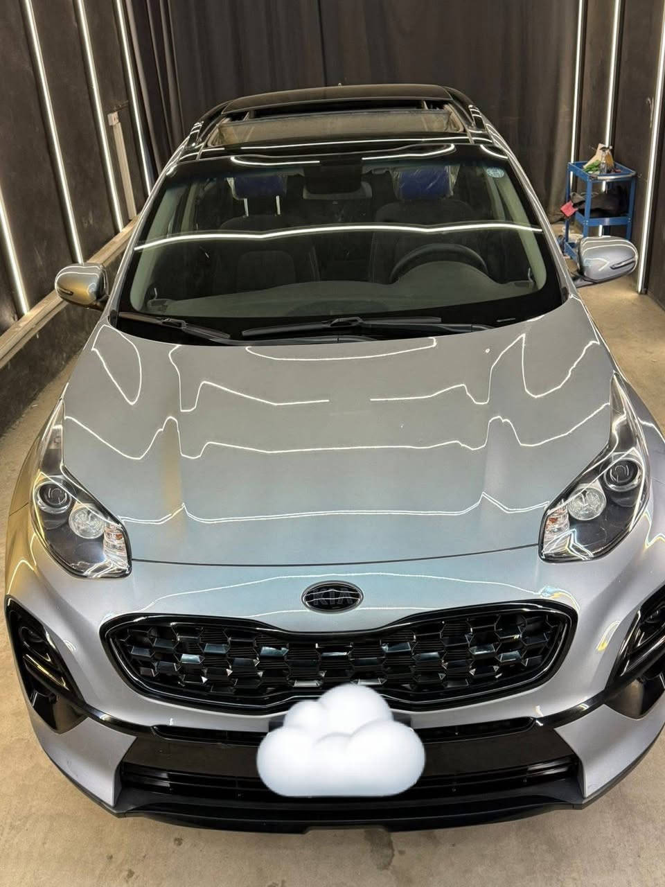 سبورتج خليجي بلاك اديشن ٢٠٢١                            
 كفالة عامة من الصبغ 
رقم شمالي رقم وسنوية وفحص وهزة جديدة جدا جدا 
♦️سقف بانوراما 
♦️محرك ٢٠٠٠ دوش 
♦️شاشة أندرويد 
♦️انارة ترحيب ابواب ويدات 
♦️اشارة بالمري 
♦️حساسات امامية وخلفي.      
♦️شاشة كبيرة 
♦️تبريد بيانو 
♦️لد أربع عدسات لايت            
♦️زنون أربع عدسات
♦️ويل ٢٢ كروم مشفر 
♦️مانع انزلاق 
♦️قطعتين تبريد 
♦️كروز سرعة 
♦️شاشة اعطال 
♦️مود درايف أربعة أنظمة قيادة 
♦️سستم سماعات دمام بلادي 
السعر ٢٠٢ $
العنوان بغداد /الغزالية 
رقم الهاتف ***********
