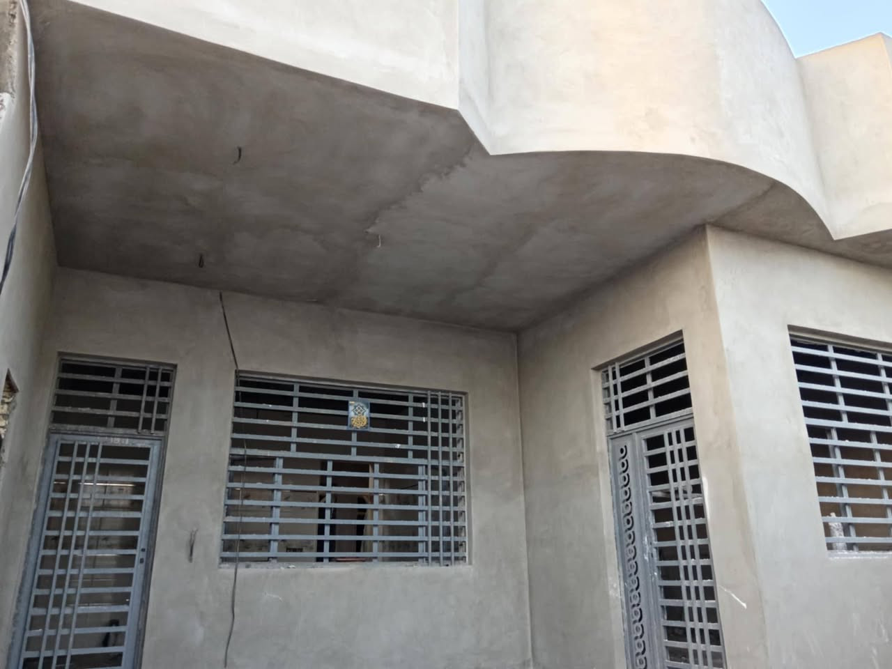 لباخ بورك وسمنت وجص متفرغ حاليآ مكاني نجف اليحب يتواصل وياي  واتساب رقمي ***********
